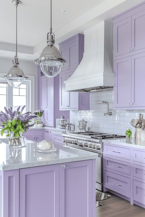 liliac purple kitchen Modern Kitchen Paint Ideas, Lilac Kitchen Ideas, Pastel Painted Furniture, Lavender Kitchen Cabinets, Pastel Kitchen Ideas, Aesthetic Kitchen Design, Aesthetic Kitchen Ideas, Lilac Kitchen, Lavender Kitchen