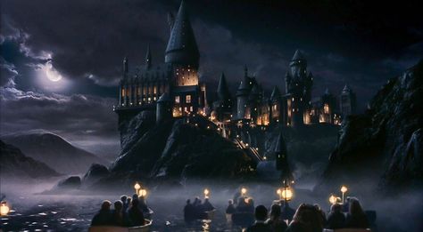 Harry Potter and the Sorcerer’s Stone - Hogwarts Google Backgrounds, Albus Severus Potter, Movie Locations, Harry Potter Shirts, Forever Book, Hogwarts Castle, Harry Potter Room, Harry Potter Wallpaper, Harry Potter Books