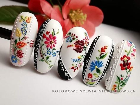 Embroidery Nail Art, Folk Art Nails, German Nails, Mexican Nails, Art Deco Nails, Nail Designs Tutorial, Flower Nail Designs, Nail Art Designs Diy, Pretty Nail Art Designs