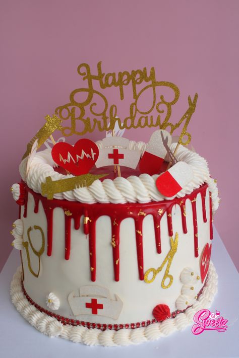 Nursing Birthday Cake, Nurse Cake Ideas Simple, Nurse Cake Ideas Graduation, Nurse Cake Ideas, Nurse Birthday Cake, Lpn Graduation, Nurse Cake, Half Birthday Cakes, Nursing Cake