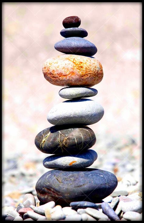 Stacked Rocks Photography Stone Balancing, Rock Cairn, Stone Cairns, Zen Rock, Rock Sculpture, Balance Art, Pebble Stone, Stacked Stone, Beach Stones