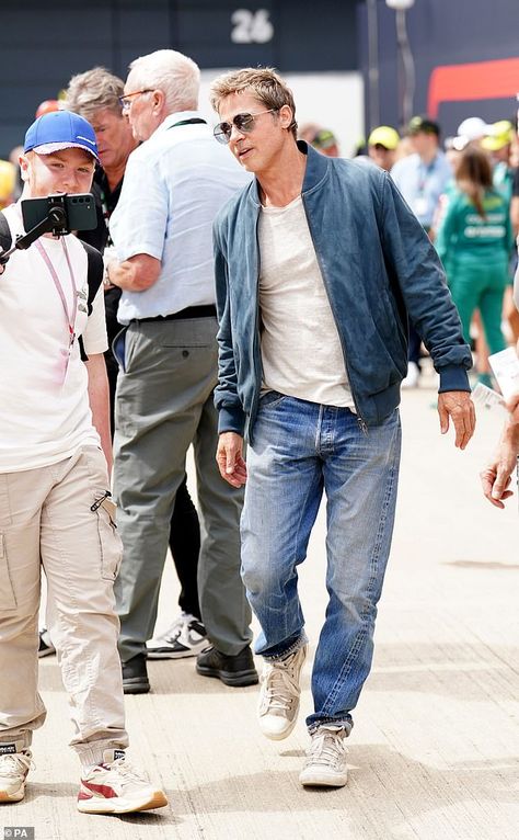 Ralph Lauren Men Outfits, Brad Pitt Style, Brad Pitt Hair, Silverstone Circuit, Mens Business Casual Outfits, British Grand Prix, Street Fashion Men Streetwear, Movies Outfit, Men's Casual Style