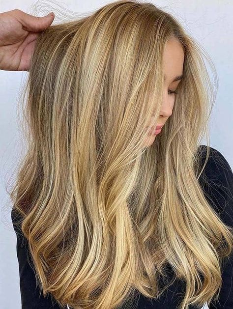 If you're looking for more interesting shades of hair colors to apply on long locks then we are here to provide you so many best shades of golden blonde hair colors for long hair. Every woman who love to wear long hair styles they are advised to check out the beauty of amazing blonde hair colors in 2020. Gold Blonde Hair, Golden Blonde Hair Color, Warm Blonde Hair, Hair Color Guide, Blond Ombre, Golden Blonde Hair, Blonde Hair Color Ideas, Long Hair Color, Honey Blonde Hair