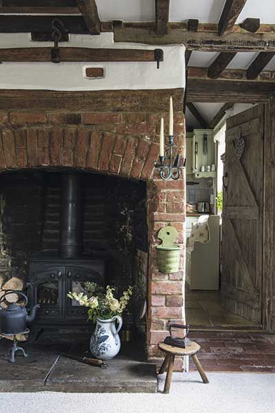 traditional cottage brick inglenook fireplace and woodburner Hygge Fireplace, Old Brick Fireplace, Rustic Cottage Interiors, Cottage Fireplace, English Country Cottages, English Country Cottage, Rustic Home Interiors, Inglenook Fireplace, Traditional Cottage