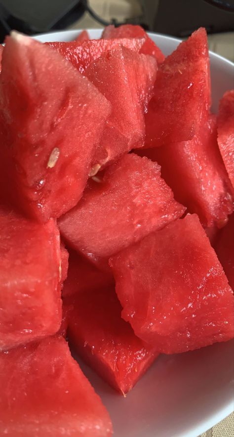 fruit, watermelon, snack, food, juice, juicy, pink, red, summer, dessert, seeds, grow, nature, plant Watermelon Snack, Fruit Watermelon, Juicy Watermelon, Summer Dessert, Pink Red, Watermelon, Juice, Seeds, Yummy Food