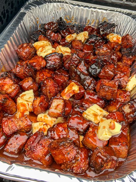 Pork Belly Burnt Ends In The Oven, Easy Pork Belly Recipes, Pork Belly Candy, Smoked Pork Belly Recipes, Smoked Ideas, Candied Pork Belly, Pork Candy, Dr Pepper Pork, Pepper Pork