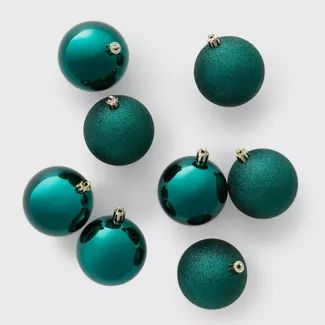 Christmas Cupcakes Decoration, Teal Christmas, Farmhouse Christmas Ornaments, Bohemian Christmas, Blue Christmas Decor, White Christmas Ornaments, Green Color Schemes, Gold Christmas Decorations, White Christmas Decor