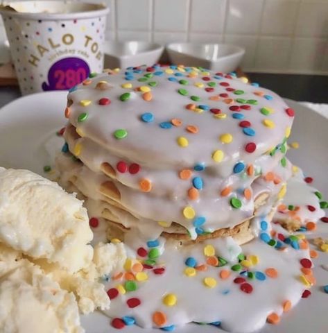 confetti sprinkles bitthday cake pancakes Confetti Pancakes, Birthday Cake Pancakes, Homemade Birthday Cake, Happy Pancake Day, Cake Pancakes, Confetti Sprinkles, Homemade Birthday Cakes, Homemade Birthday, Pancake Stack