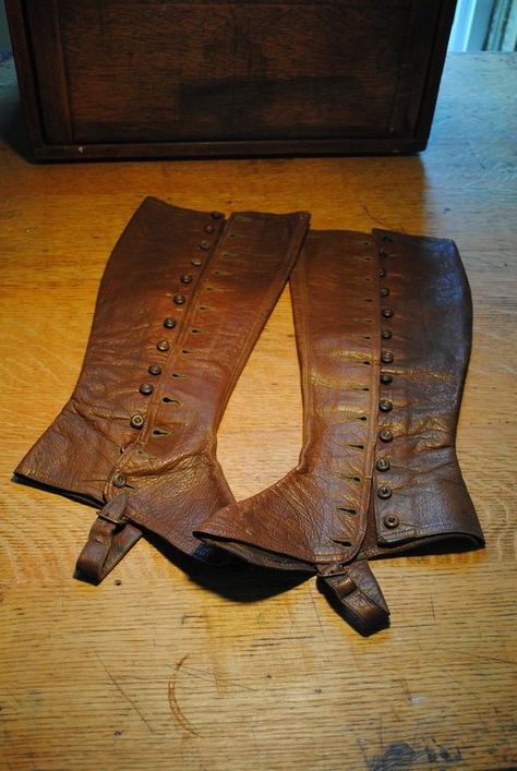 Steampunk Spats, Steampunk Shoes, Steampunk Stuff, Mode Steampunk, Boot Covers, Steampunk Cosplay, Steampunk Diy, Steampunk Accessories, Steampunk Clothing