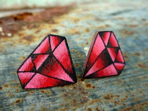 Rubies Garnet Tattoo, Peridot Earrings Studs, Ruby Tattoo, Vintage Style Tattoos, Tattoo Old School, Diamond Tattoos, Red And Pink Roses, My Tattoo, Feather Tattoos