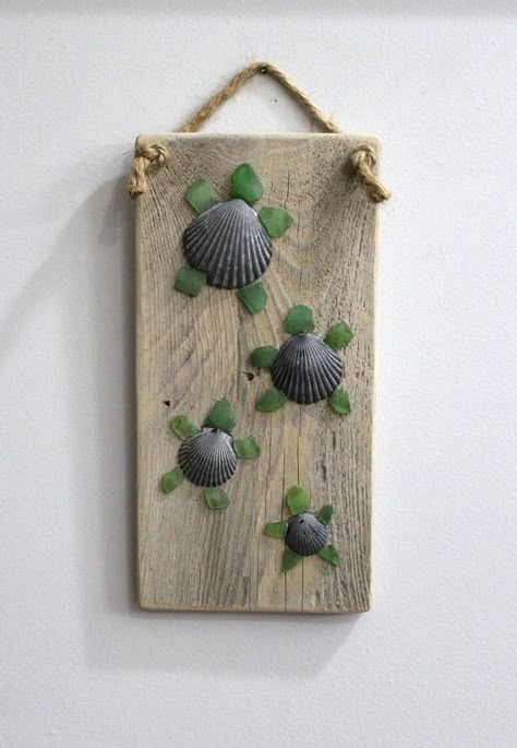 Seashell Art Diy, Beach Themed Crafts, Sea Glass Art Projects, Beach Glass Crafts, Seashell Projects, Glass Art Projects, Shell Crafts Diy, Beach Glass Art, Sea Crafts