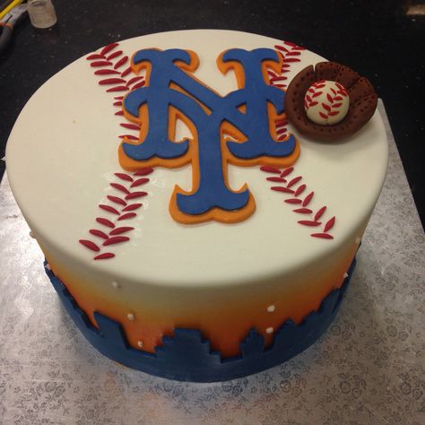 ny mets groom's cake Ny Mets Birthday Cake, Mets Cake Ideas, Mets Cake, Birthday Dinner Ideas For Him, Baseball Cakes, Birthday Dinner Ideas, Baseball Banquet, Baseball Birthday Cakes, Ladybug Cakes