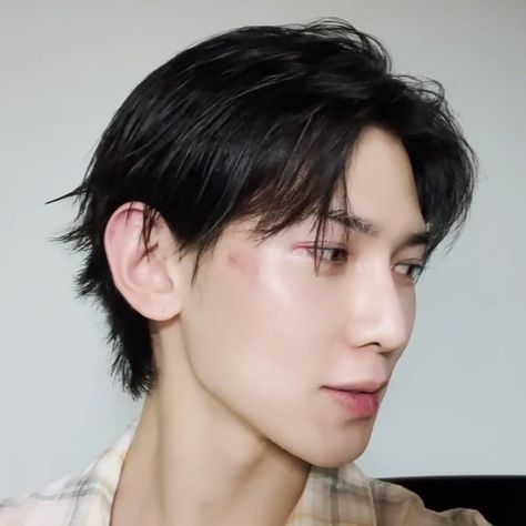 Atz Icons, Kang Yeo-sang, Beauty Mark, Bare Face, Side Profile, Kim Hongjoong, Pretty Eyes, Over The Moon, Cute Icons