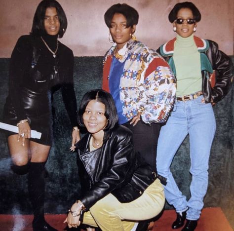 90s African American Fashion, Nigeria 90s, 90s Women Outfits, 90s Black Culture, 90s Fashion Black, Black 80s Fashion, Philly Fashion, 90s Black Culture Aesthetic, Club Pics