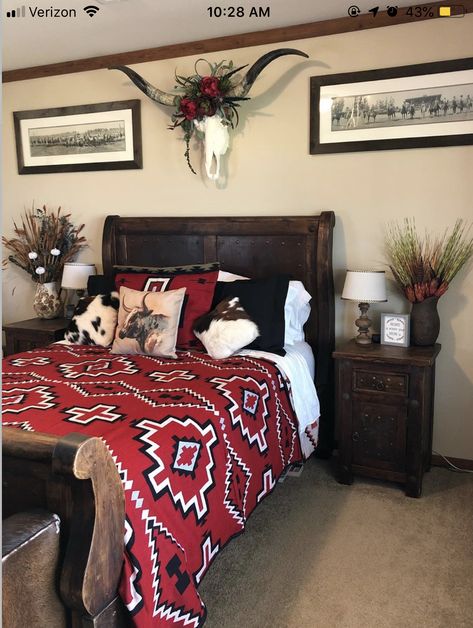 Western Home Decor Bedroom, Western Bedrooms, Rustic Bedroom Design, Western Bedroom Decor, Western Rooms, Western Bedroom, Western Home, Casa Country, Pallet Furniture Bedroom