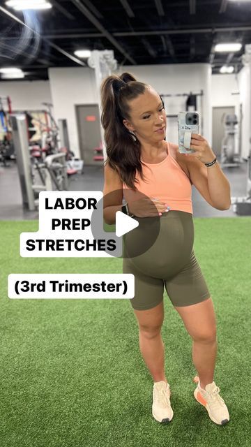 Shayli Campbell | Fitness Trainer & Pre/Post Natal Specialist on Instagram: "Alright Mamas during my 3rd Trimester I was all about these type of stretches, mobility, and pelvic floor lengthening and relaxing exercises. It helped me so much especially at the end of the day when my lower back was FEELING IT 🥴🥵🤰🏽Comment SHORTS and I’ll send you a discount code and link to these amazing maternity biker shorts I have on! I literally LIVED in these during Pregnancy and even Postpartum 🙌🏽 . ▪️Standing hip flexor stretch to sumo squat stretch: 25 sec each leg (Focus on stretching and releasing your pelvic floor, use breath and relax into the lunge. Can also help baby drop) ▪️Butterfly to hips up butterfly stretch: 40 sec (helps open and release those hips/pelvis. If you don’t want to rock up Pregnant Hip Stretches, Hip Stretches For Pregnancy, 3rd Trimester Stretches, Pregnancy Stretching, Pelvic Floor Exercises Pregnancy, Prenatal Stretches, Relaxing Exercises, Maternity Biker Shorts, Third Trimester Workout