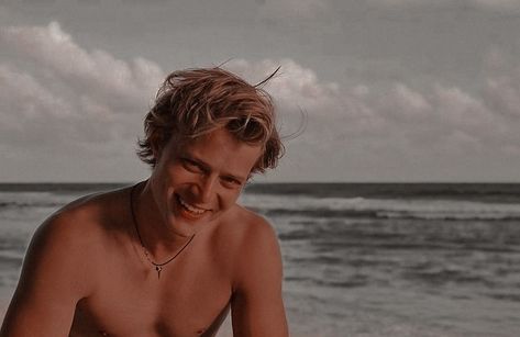 Jj Maybank, The Pogues, Outer Banks Nc, Paradise On Earth, Hottest Guy Ever, Hot Actors, Surfs Up, Man Crush, Wallpaper Pc