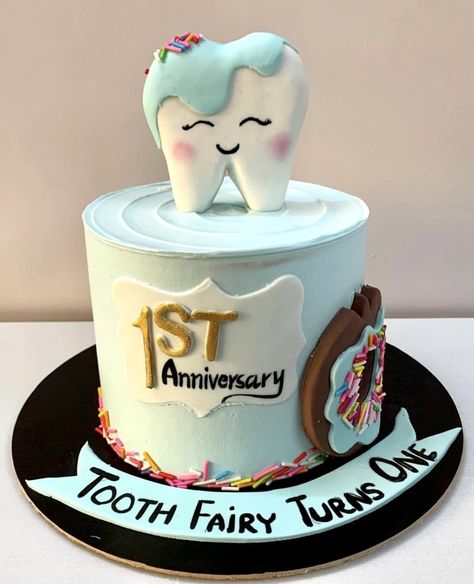 This cake was special designed for a dentist clinic on his 1st Anniversary. Isnt it cute? Dentist Cake Design, Dentist Theme Cake, First Tooth Theme, Dentist Cake, Food Varieties, Customised Cakes, Tooth Cake, Dentist Clinic, Wallpaper Girly