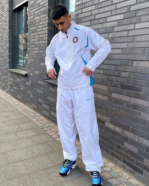 Nike Air Max Plus Outfit, Air Max Plus Outfits, Tracksuit Aesthetic, Plus Outfits, Lacoste Outfit, Lacoste Tn, Lacoste Tracksuit, Freeze Corleone, Vintage Tracksuit