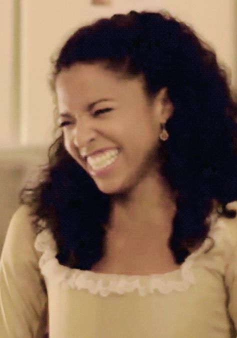 renée elise goldsberry being adorable at the end of hamilton’s america Renee Goldsberry, Eliza Hamilton Wallpaper, Angelica Schuyler Aesthetic, Eliza And Alexander Hamilton, Hamilton Pfp Eliza, Renee Elise Goldsberry Angelica, Lafayette Hamilton Icon, Hamilton Edits, Renee Elise Goldsberry