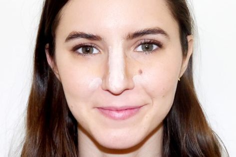 Instant Nose Job: How To Contour A Narrow Nose | Into The Gloss Smaller Nose, Narrow Nose, Nose Contour, Perfect Red Lipstick, Natural Beauty Secrets, Contour With Eyeshadow, Wide Nose, How To Contour, Nose Piercing Hoop