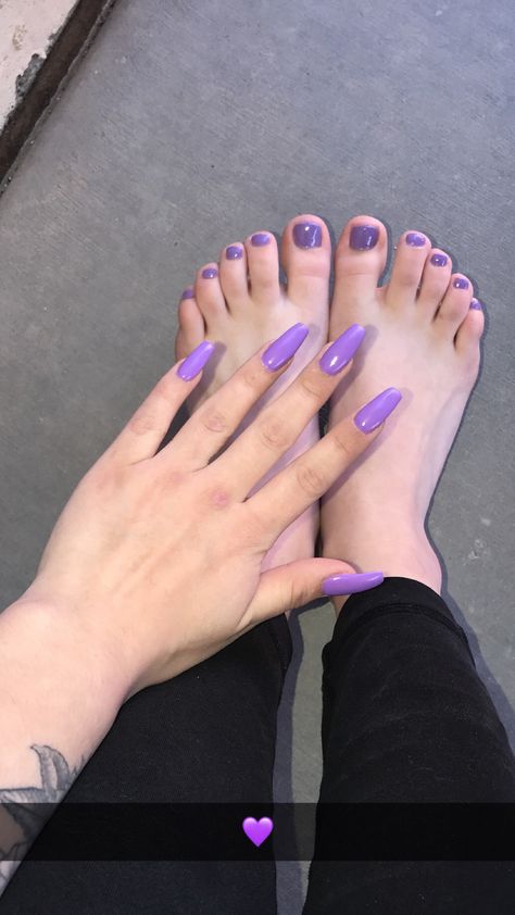 Light Purple Pedicure, Purple Coffin Nails, Pretty Toenails, Purple Pedicure, Light Purple Nails, Hands Nails, Purple Acrylic Nails, Purple Nails, Manicure And Pedicure