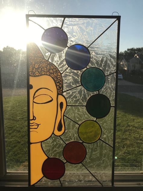 Buddha Stained Glass Patterns, Stained Glass Buddha, Buddha Glass Painting, Easy Ornaments, Artwork Lighting, Buddha Face, Buddha Art Painting, Glass Painting Designs, Mirror Design