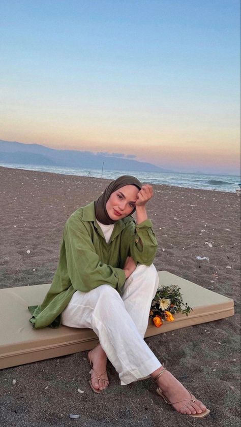 Dress Beach Outfit Muslimah, Modest Warm Weather Outfits, Summer Outfits Modest Hijab, Yaz Outfit, Outfits Summer Modest, Vacation Outfits Modest, Beach Hijab Outfit Ideas, Modest Vacation Outfits, Hijabi Beach Outfit