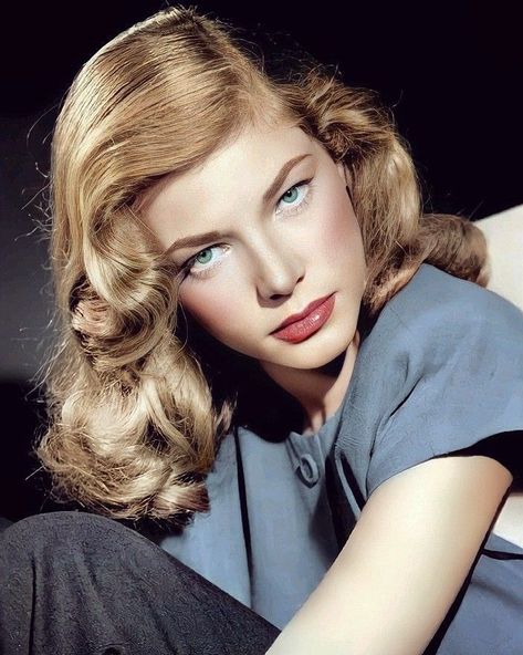 50s Hair, Vintage Hairstyles For Long Hair, Bogart And Bacall, 40s Hairstyles, 50s Hairstyles, Pin Up Looks, Classic Hollywood Glamour, Hollywood Makeup, Extension Hair