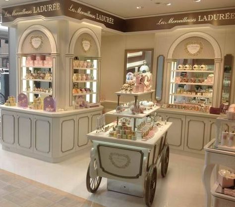 Bakery Shop Design Modern, Laduree Interior, Cake Shop Interior, Cake Shop Design, Bakery Shop Interior, Bakery Shop Design, Bakery Interior, Bakery Design Interior, Kids Cafe