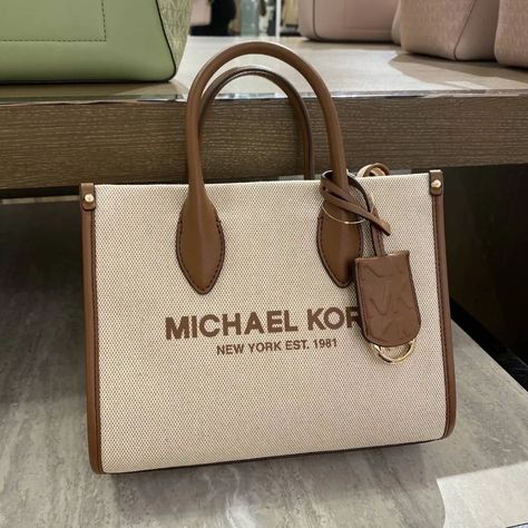 Michel Corse Bags, Michele Kors Bags, Michael Corse Bags, Trophy Collection, Dream Bags, Luxury Bags Collection, Girly Bags, Mk Bags, Stylish Handbags