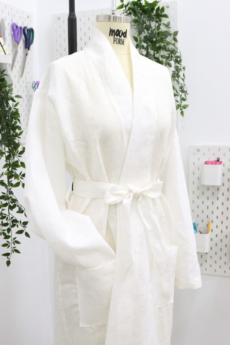 Bathrobe Pattern, Dressing Gown Pattern, Unique Sewing Patterns, Gown Sewing Pattern, Mood Sewciety, Free Pdf Sewing Patterns, Plus Size Robes, Top Sewing, Free Sewing Pattern