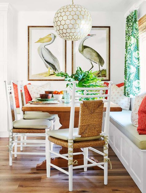 Kara Miller Tropical Dining Room with Banquet in Jupiter, FL Tropical Dining Room, Stylish Dining Room, Pink Living Room, Dining Room Wall Art, Dining Nook, The Dining Room, Room Decorating, Dining Room Walls, Slipcovers For Chairs