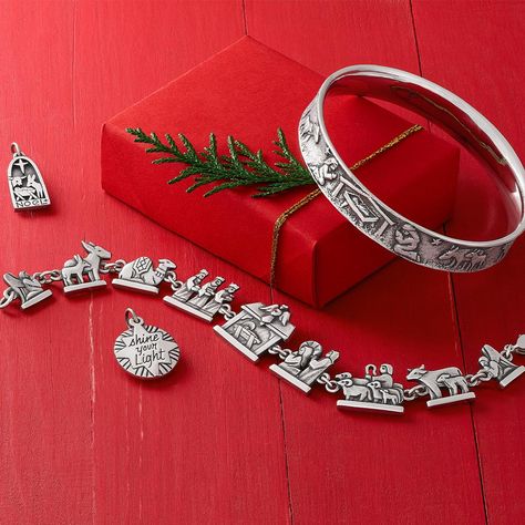 The Nativity Collection is a beautiful reminder of the very first Christmas. Christmas Wedding Themes, Diamond Photography, Jewish Necklace, 1000 Gifts, Jewelry Product Shots, Christmas Campaign, Creative Jewelry Photography, Jewelry Photography Styling, Nativity Christmas