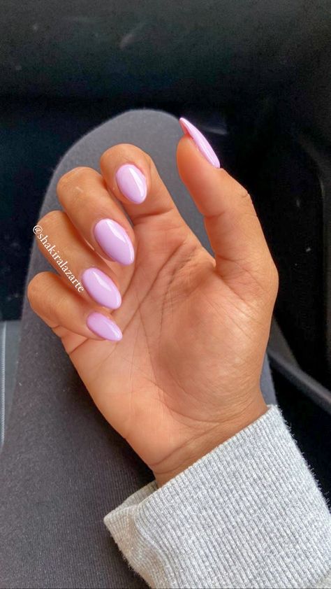 Lilac Nail Inspiration, Pretty Spring Nails 2023, Almond Nails Acrylic Short, Almond Acrylic Nails Lilac, Feminine Dip Nails, Solid Light Color Nails, Classy Vacay Nails, Lilac Gel Nails Almond, Lilac Nails Wedding