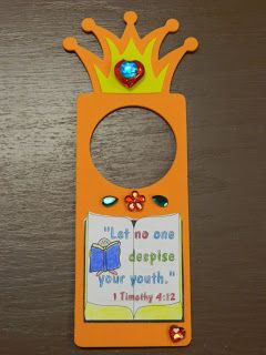 Dollar Tree Crafts For Kids, Tree Crown, Summer School Crafts, Daniel In The Lion's Den, King Craft, King Josiah, Bible Crafts Sunday School, The Boy King, Sunday School Projects