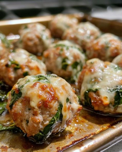 Turkey Meatball Recipes, Turkey Spinach Meatballs, Chicken Meatballs Recipe, Cooktop Cove, Spinach Meatballs, Chicken Thights Recipes, Creamy Scalloped Potatoes, Mustard Pork Chops, Cheese Stuffed Meatballs