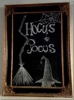 Chalkboards Ideas, Halloween Chalkboard Art, Fall Chalkboard, Halloween Chalkboard, Chalkboard Doodles, Classroom Window, Blackboard Art, Chalkboard Drawings, Chalkboard Lettering