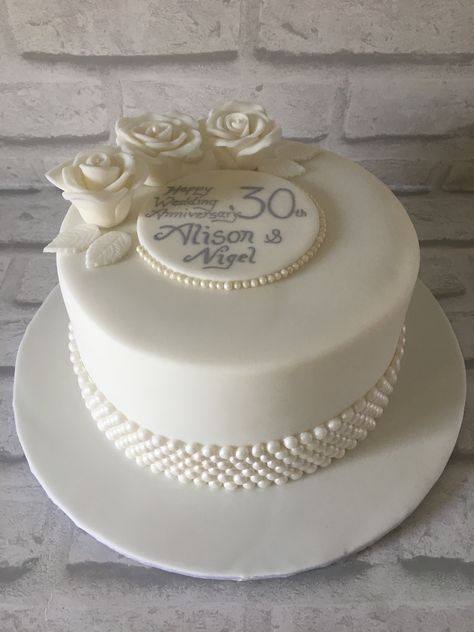 Pearl wedding anniversary cake Pearl Wedding Anniversary Cake, Pearl Anniversary Cake, 30th Wedding Anniversary Cake, 30th Anniversary Cake, Cakepops Ideas, Anniversary Cake Pictures, 60 Wedding Anniversary Cake, Pearl Wedding Anniversary, 24th Wedding Anniversary