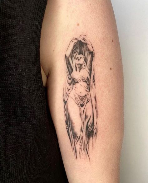 Female Art Tattoos Ideas, Goddess Fine Line Tattoo, Goddess Body Drawing, Undine Tattoo, Greek Goddess Statue Tattoo, Aphoridite Tattoo, Goddess Statue Tattoo, Aprodithe Tattoo, Venus Tattoo Design