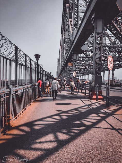 Kolkata Photography Howrah Bridge Kolkata Photography, Kolkata Photography, Howrah Bridge, Saraswati Painting, Indian Bedroom, Birthday Posters, Train Video, Bridge Photography, Instagram Dp