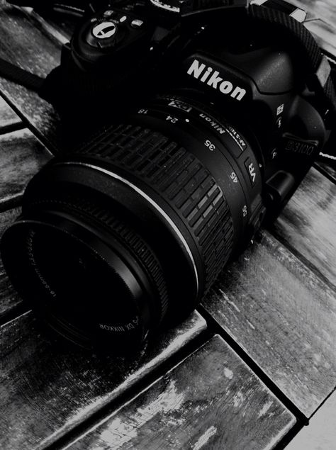 Nikon D3100 Photography, Gold Everything, Nikon D3100, Nikon Dslr, Uncanny X-men, Bright Skin, Bright Eyes, Glossy Lips, Black N White