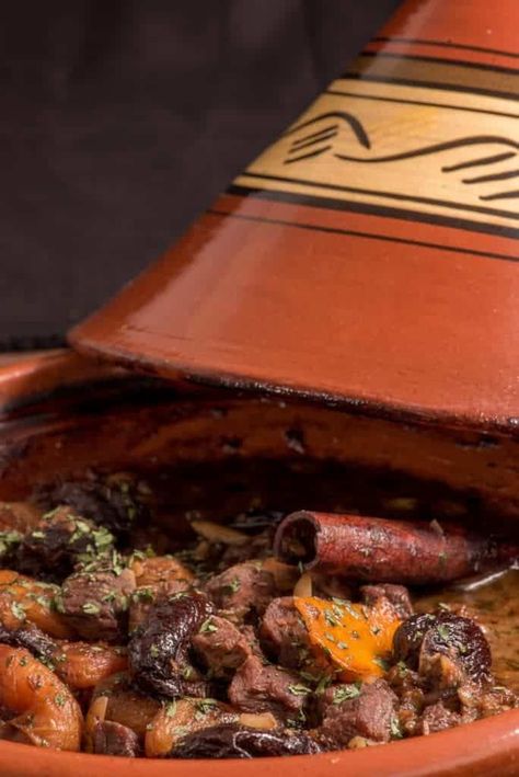 Moroccan Tagine (Lamb with prunes, apricots and honey) Tagine Lamb, Lamb Tagine Recipe, Moroccan Lamb Tagine, Arabisk Mad, Tajin Recipes, Lamb Tagine, Moroccan Tagine, Moroccan Cooking, Moroccan Dishes