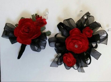 Grad Accessories, Gladwin Michigan, Formal Flowers, Black Corsage, Prom Corsages, Prom Corsage And Boutonniere, Wrist Corsage Prom, Boutonnieres Prom, Wrist Corsages