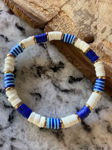 Cute Clay Bead Anklet Ideas, Clay Beads Friendship Bracelet Ideas, Bracelet Patterns With Clay Beads, Clay Bead Jewelry Diy, Blue Heishi Bracelet Ideas, Fun Clay Bead Bracelet Ideas, Summer Clay Bead Ideas, Blue Clay Bracelet Ideas, Summer Clay Beads Bracelet Ideas