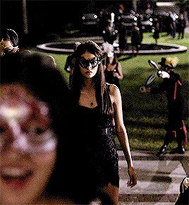 daily katherine pierce Kathrine Pierce Masquerade Ball, Kathrine Pierce Masquerade, Katherine Pierce Masquerade Ball, Katherine Pierce Masquerade, Masquerade Ball Dresses, Scream 5, Halloween Fits, Pfp Pics, Stefan And Caroline