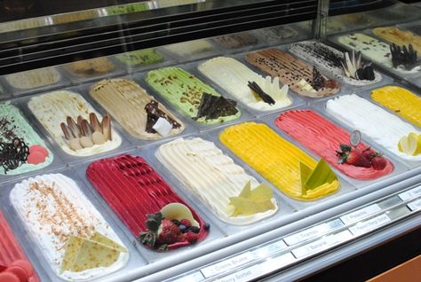 Ice Cream Business, Gelato Ice Cream, Fish And Chip Shop, Buffet Set, Love Ice Cream, Cake Boss, Pastry Shop, Ice Cream Flavors, Ice Cream Shop