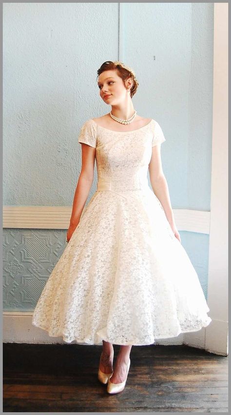 27+ Great Photo of Wedding Dress Patterns To Sew - figswoodfiredbistro.com Plus Size Short Wedding Dress, Lace Tea Length Dress, Wedding Dress Sewing Patterns, Vintage Style Wedding Dresses, Sewing Wedding Dress, Tea Length Wedding, Wedding Dress Patterns, Tea Length Wedding Dress, Wedding Dresses Photos