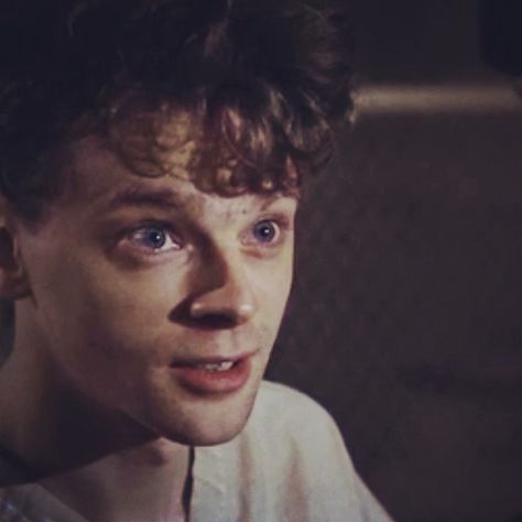 Brad Dourif in One Flew Over The Cuckoo's Nest - Billy Bibbit broke my heart. Billy Bibbit, Brad Dourif, Strong Jawline, Nuh Uh, Theater Kid, Childs Play, Lady In Waiting, British Boys, Jack Nicholson