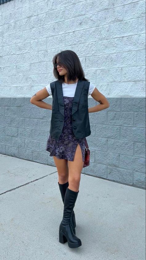 Grace Brinkly, Outfit Ideas Vest, Steve Madden Cypress, Shoes Steve Madden, Thrifted Outfits, Chic Outfit, Vest Outfits, Mode Inspo, Outfit Inspo Fall